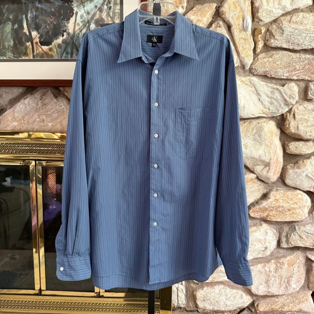 CK Calvin Klein Mens 100% cotton blue pinstripe long sleeve dress shirt work wea